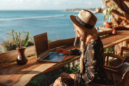 How to embrace the digital nomad lifestyle and live your best life - Breeze eSIM